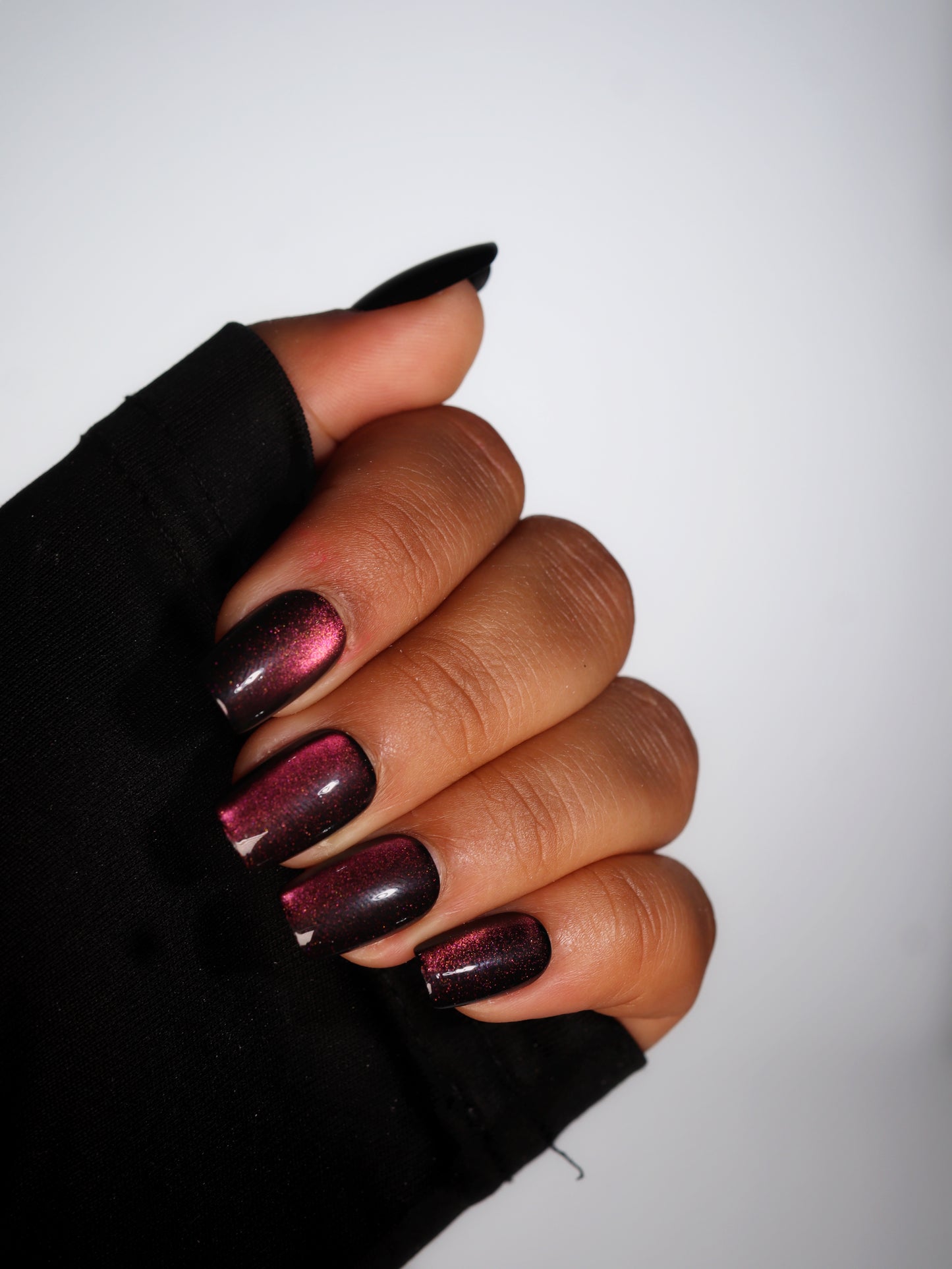 Boss babe- Cat eye design Press-on Nails