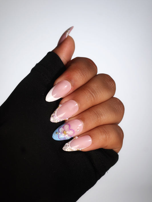 La Fleur 🌸 Press-on Nails
