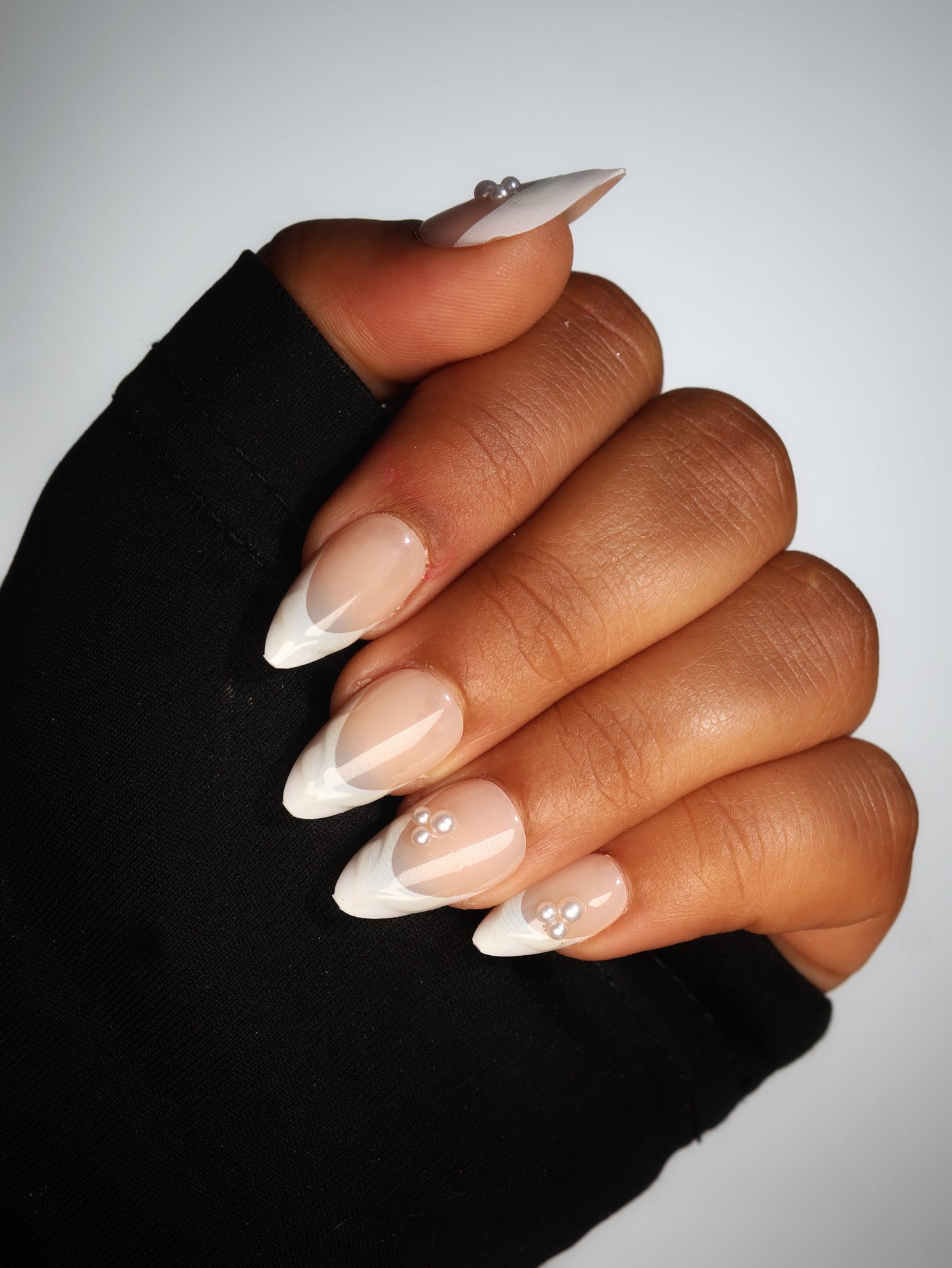 Pearly-Press-on Nails