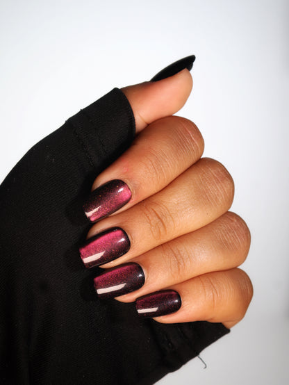 Boss babe- Cat eye design Press-on Nails