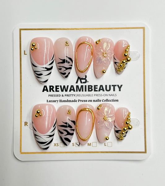 Zee 🌸- Handmade Pop On Acrylic Press On Nails