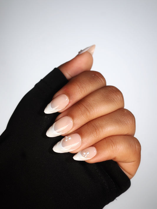 Pearly-Press-on Nails